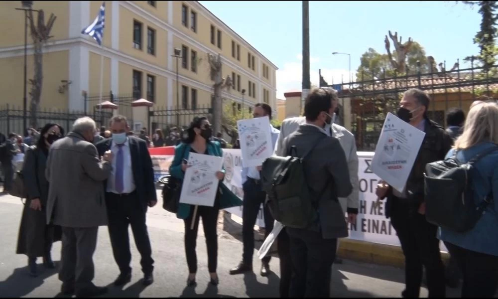  Συγκεντρώσεις διαμαρτυρίας δικηγόρων σε όλη τη χώρα